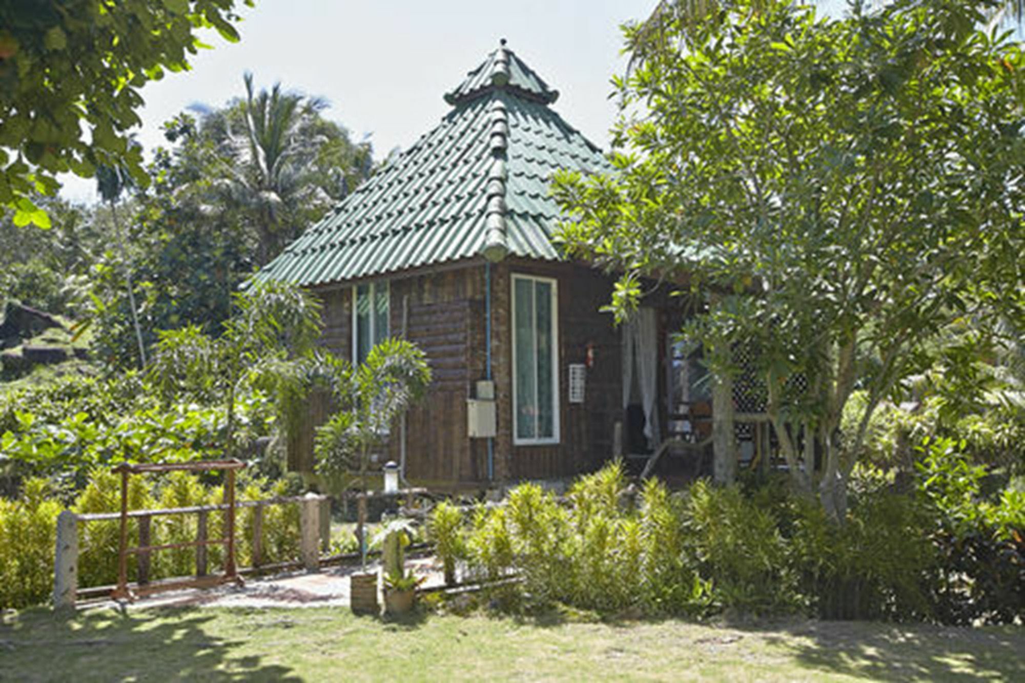 Ko Kut Dusita Koh Kood Resort מראה חיצוני תמונה